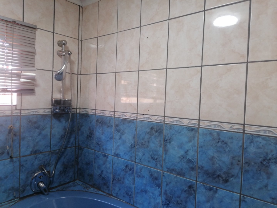 2 Bedroom Property for Sale in J B Mafora Free State